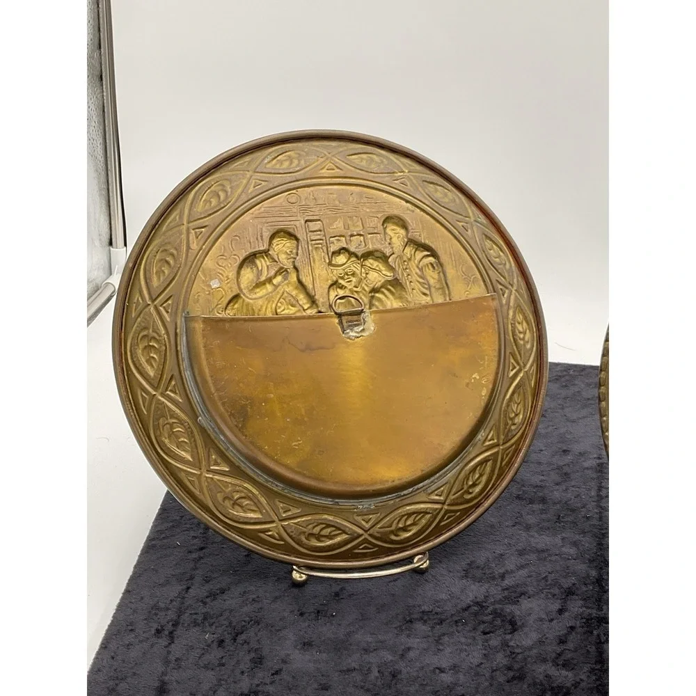 Brass English Pub Embossed Wall Hanging/Plates— Vintage 9.5